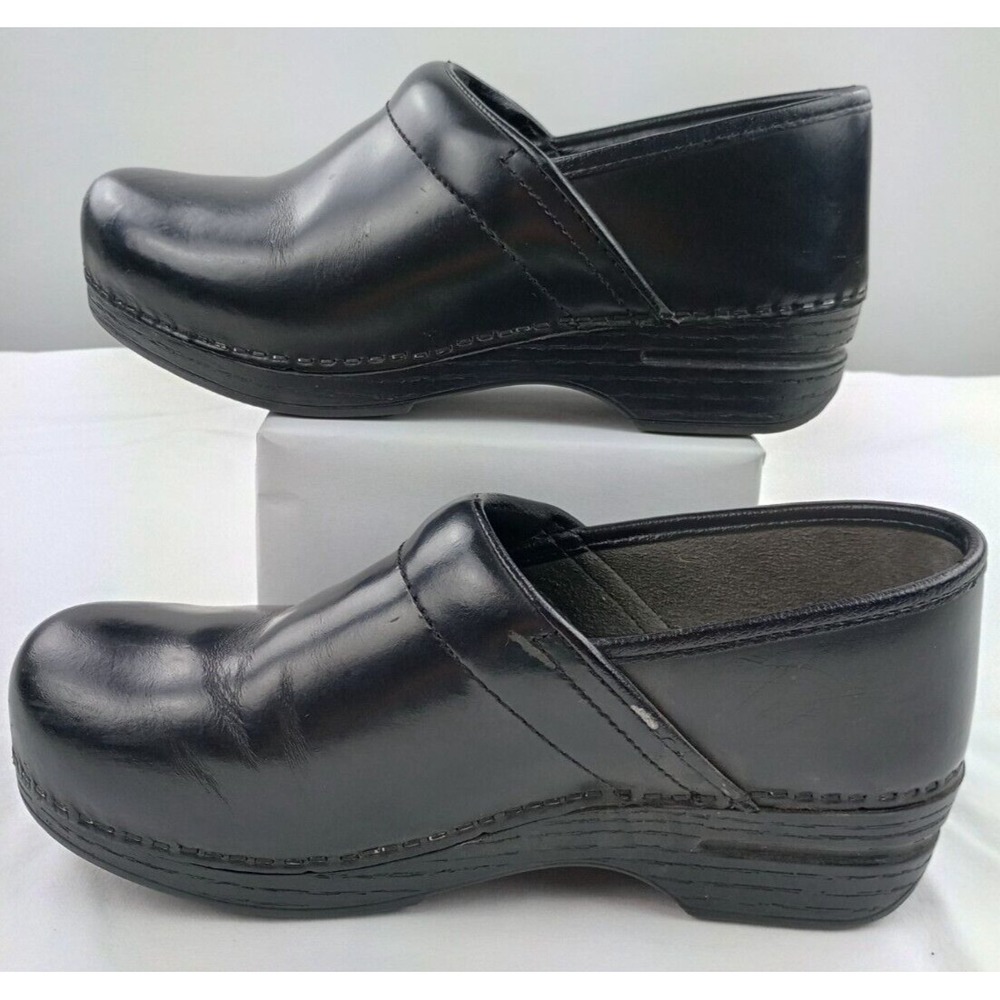 Dansko XP 2.0 Womens 38 US 7.5 Black Slip On Nursing Shoes